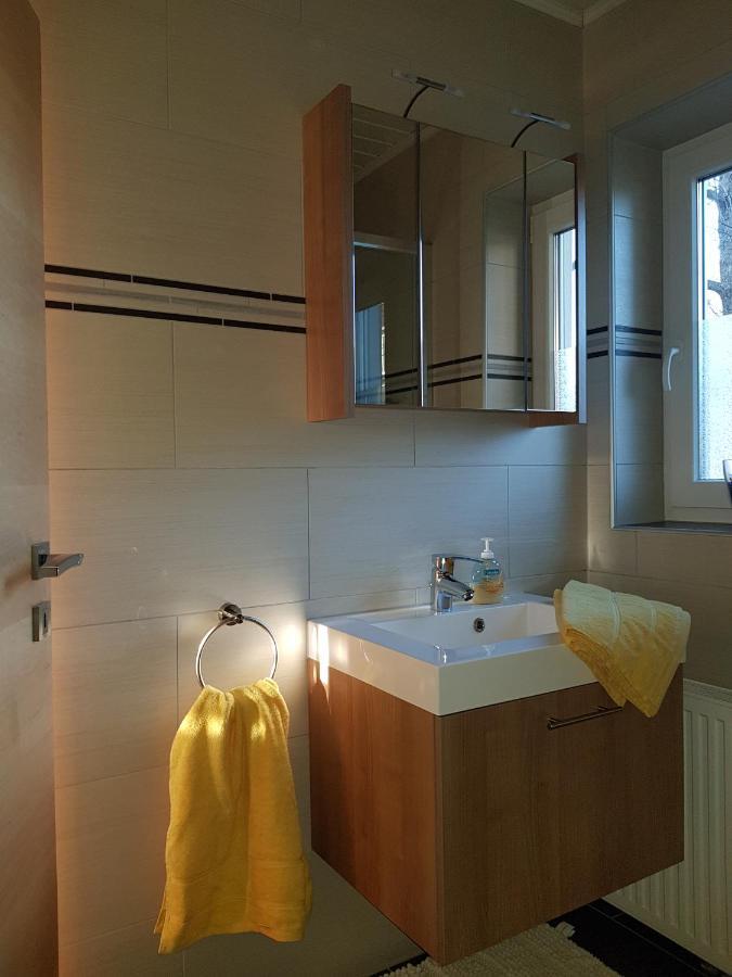 Ferienwohnung Stichauner Боденсдорф Стая снимка